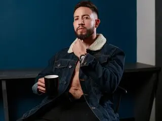 BradLeon pussy pics anal