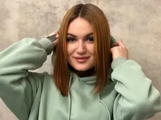 ElizaKins free nude livesex