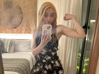 MielVerane shows nude online