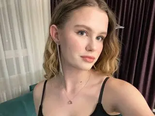 QueenieBurtt porn recorded real